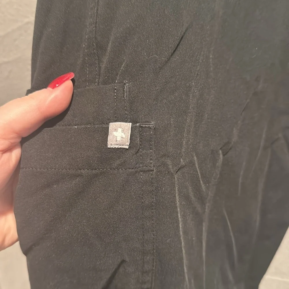 Figs modern cargo